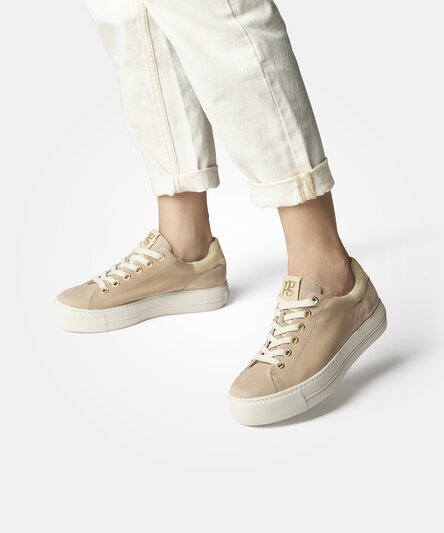 Women s sneakers in white and beige Paul Green